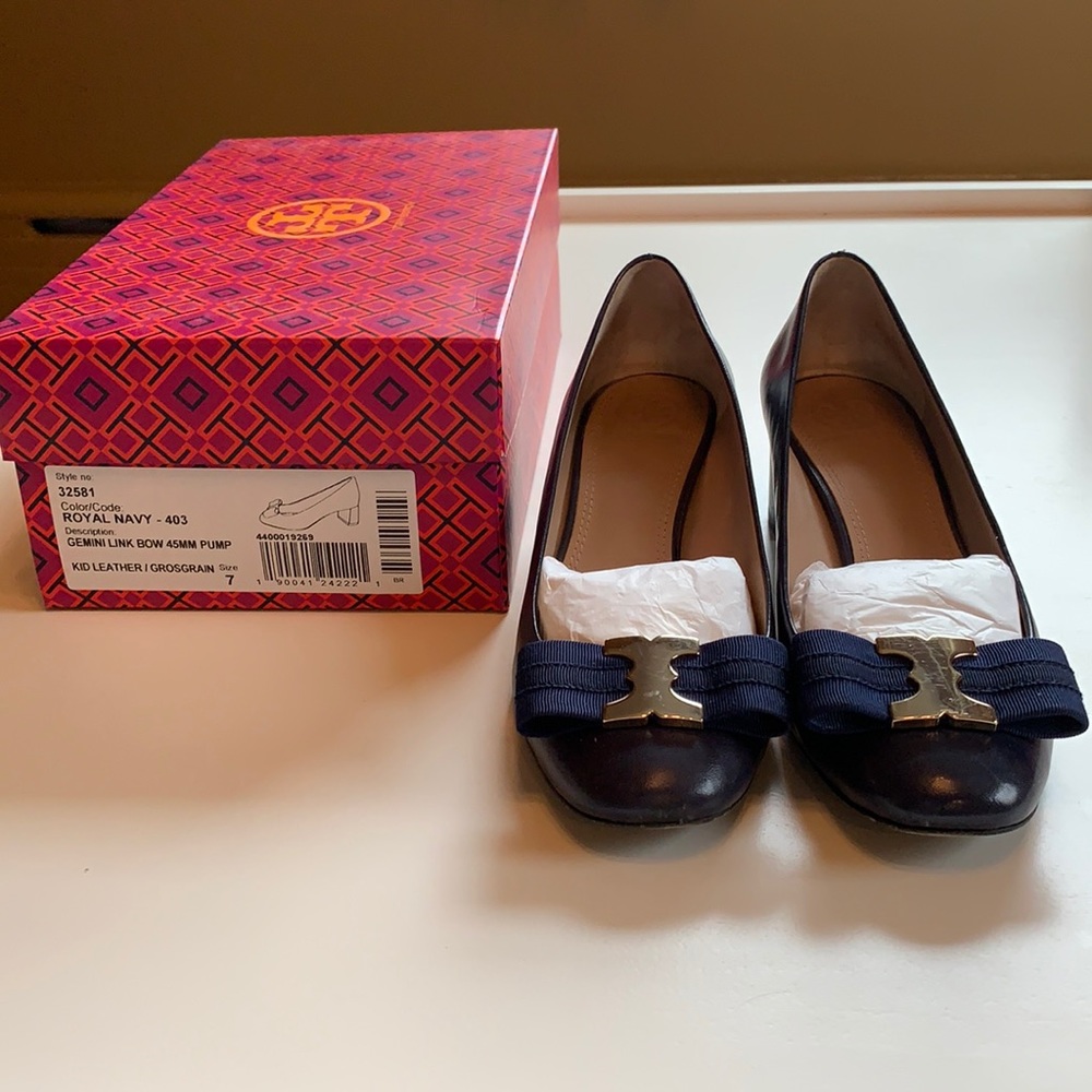 Tory Burch Gemini Link Bow Pump Royal Navy